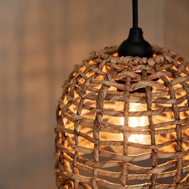 Girlanda zewnętrzna z wiklinowymi abażurami Cebu detal